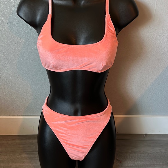 Coral orange velvet slight dip neck line swimsuit set. - Picture 2 of 16